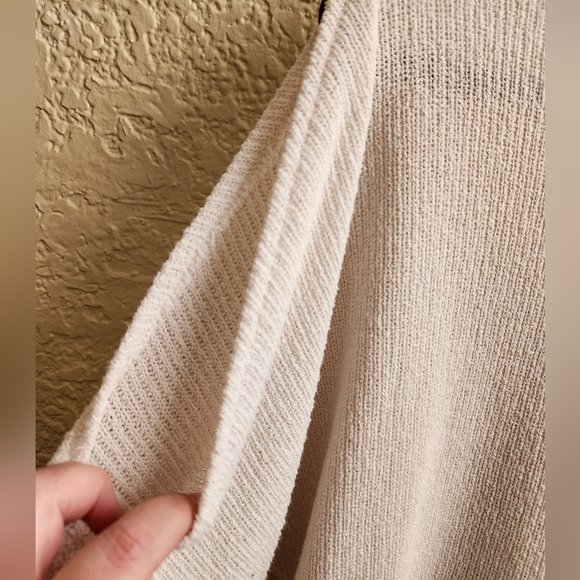 Pull&Bear- Cold Shoulder Sweater - Picture 3 of 7